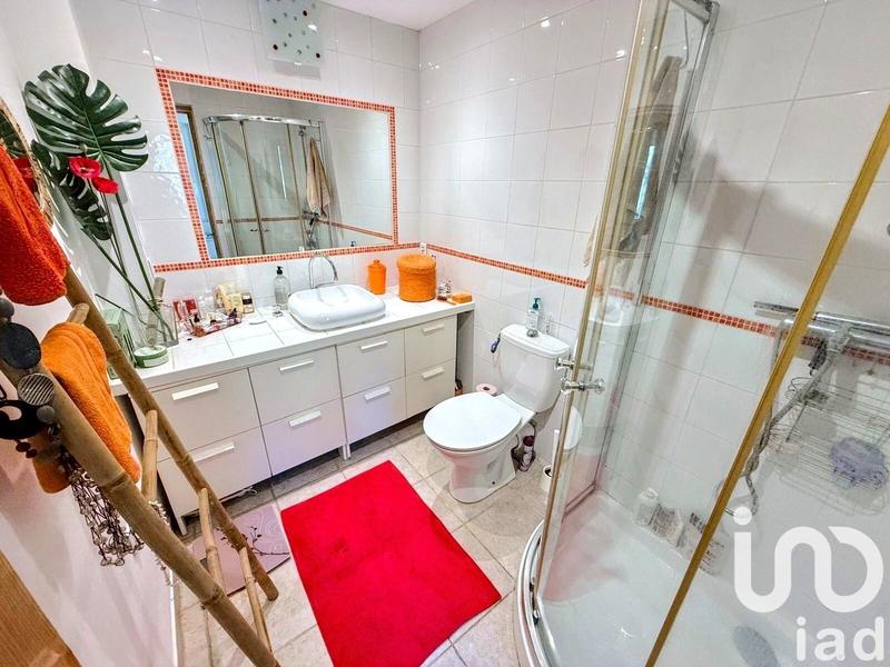 Maison - 252 m² - 12 pièces