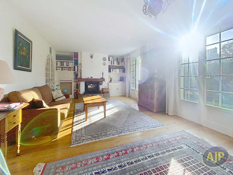 Maison - 115 m² - 6 pièces