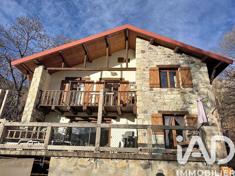 Châlet - 105 m² - 5 pièces