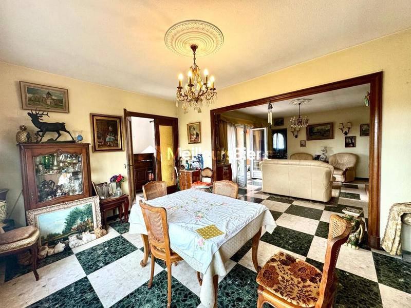 Maison - 185 m² - 7 pièces