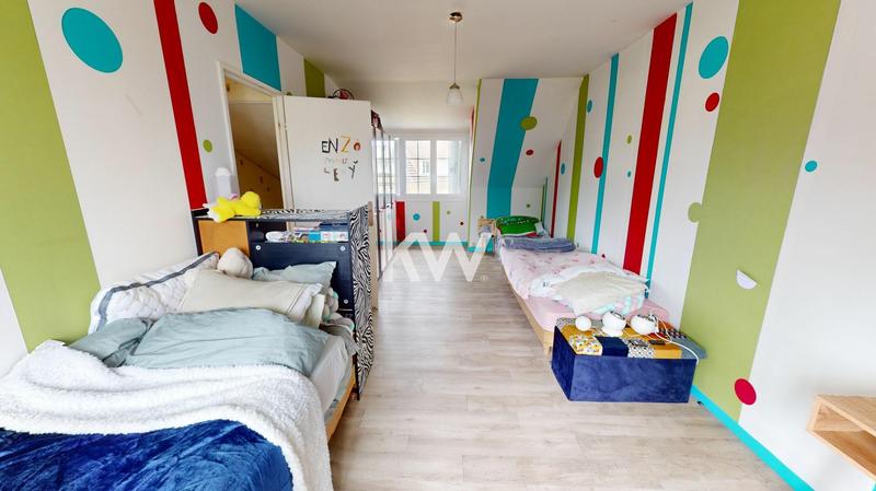 Maison - 104 m² - 5 pièces