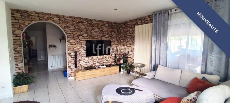 Maison - 254 m² - 10 pièces