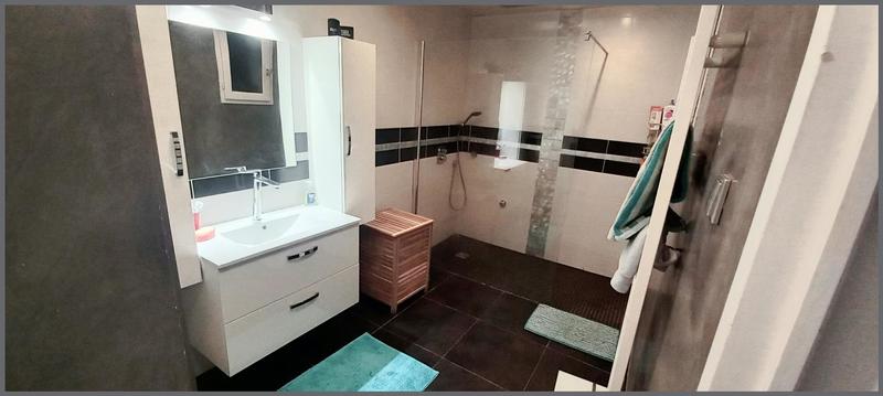 Maison - 93 m² - 4 pièces