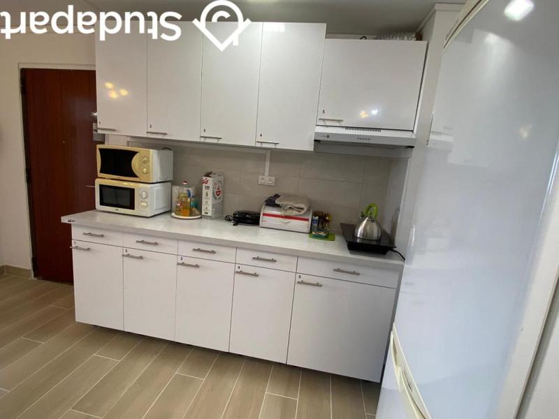 Chambre - 11 m² - 1 pièce