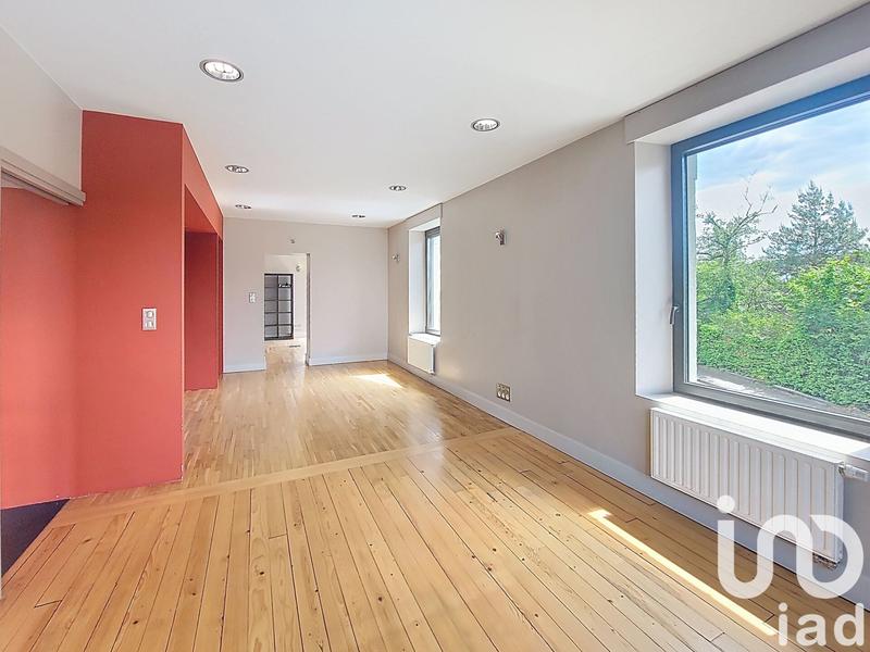 Maison - 204 m² - 7 pièces