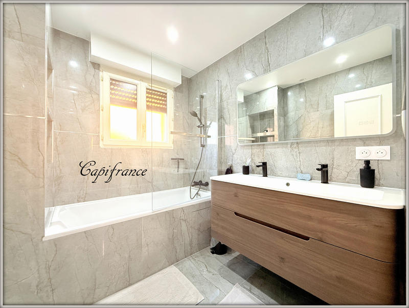 Maison - 179 m² - 7 pièces