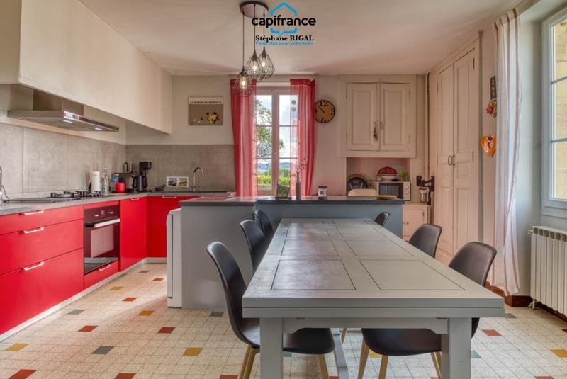Propriété - 156 m² - 6 pièces