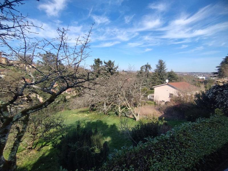 Terrain constructible - 703 m²