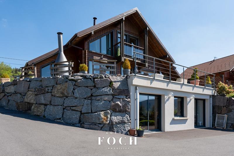 Châlet - 205 m² - 8 pièces