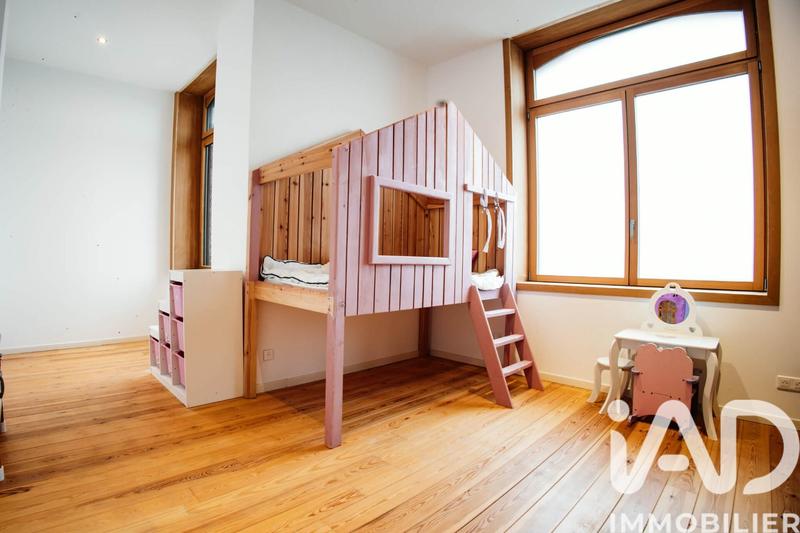 Maison - 342 m² - 15 pièces