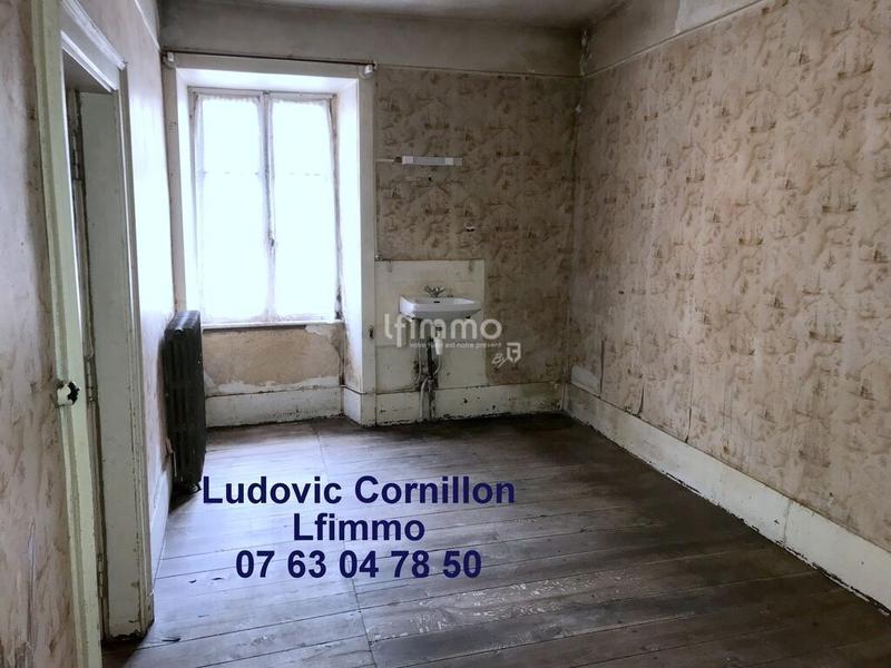 Maison de village - 280 m² - 8 pièces