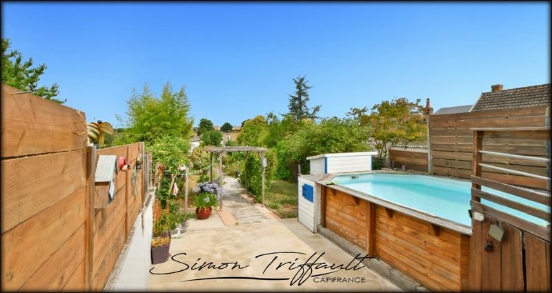 Maison de village - 279 m² - 10 pièces