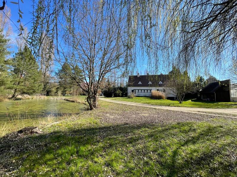 Propriété - 185 m² - 6 pièces