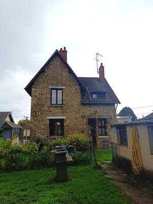 Maison - 90 m² - 4 pièces