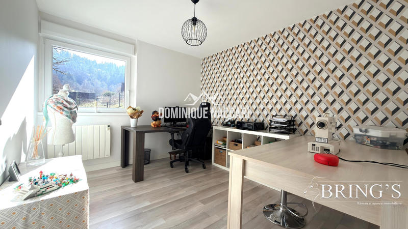 Maison - 200 m² - 7 pièces