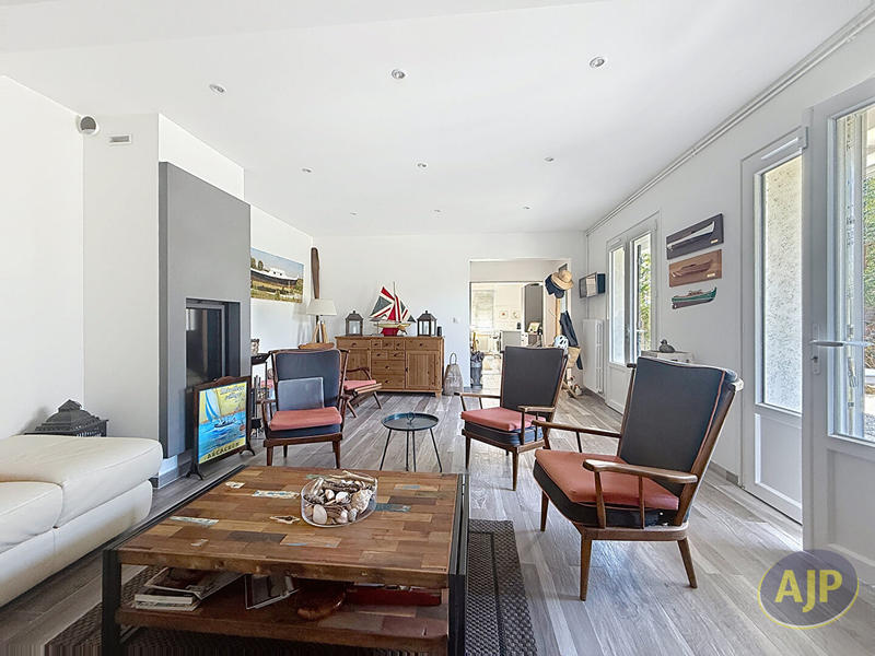 Maison - 149 m² - 7 pièces