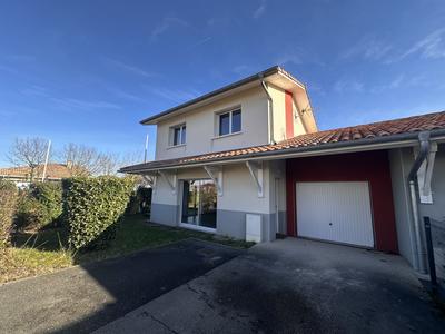Maison - 83 m² - 4 pièces
