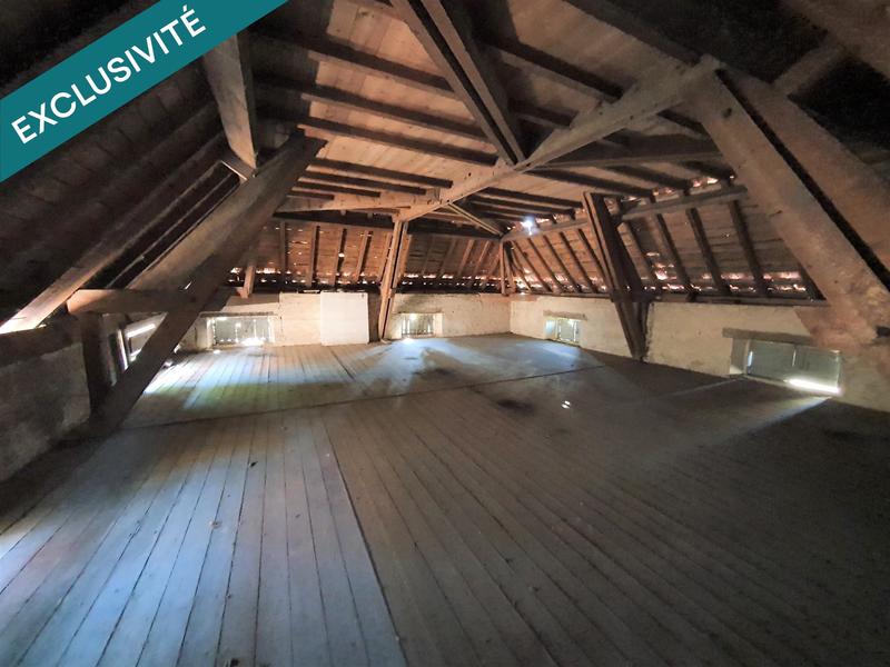 Maison - 275 m² - 11 pièces