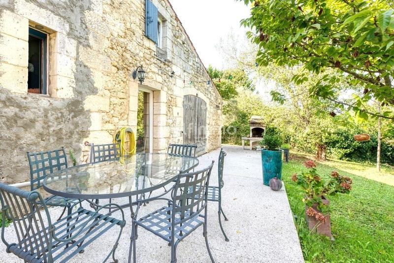 Maison en pierre - 190 m² - 7 pièces