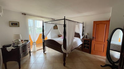 Appartement - 122 m² - 5 pièces