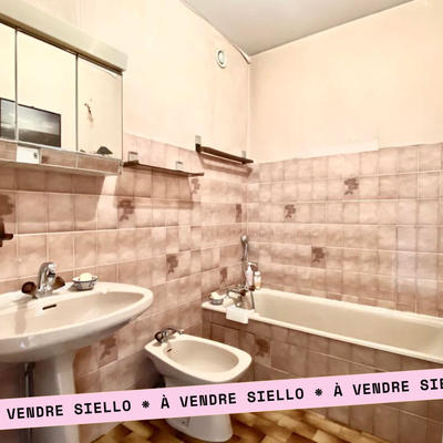 Appartement - 80 m² - 3 pièces