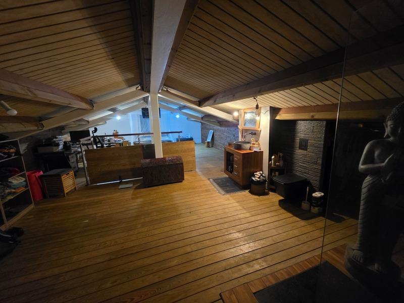 Villa - 180 m² - 9 pièces