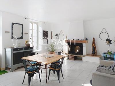 Maison - 290 m² - 6 pièces