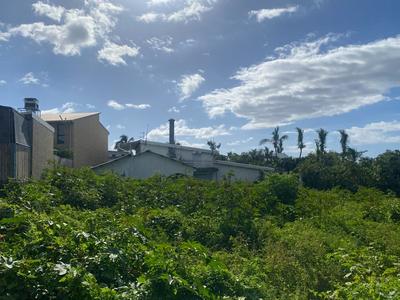 Terrain constructible - 1 600 m²