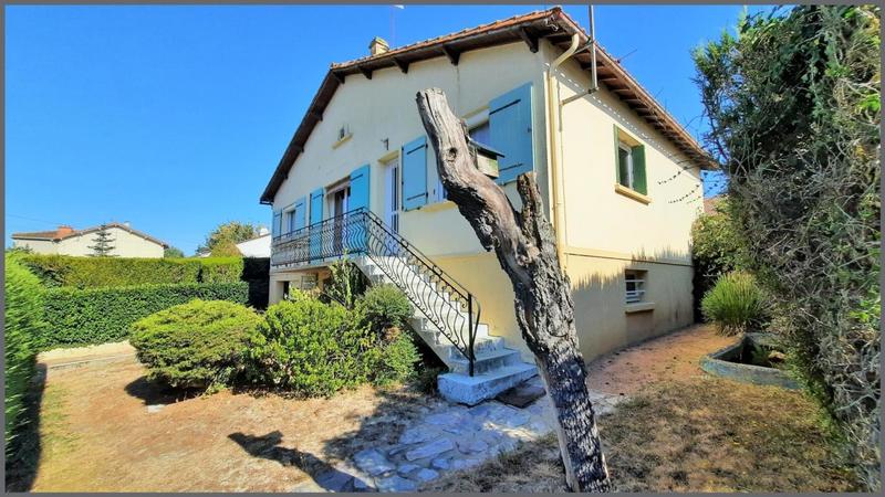 Maison - 95 m² - 5 pièces