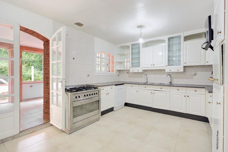 Maison - 210 m² - 6 pièces