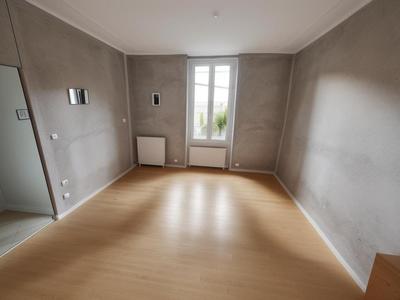 Maison - 182 m² - 7 pièces