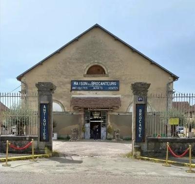 Grande brocante mensuelle