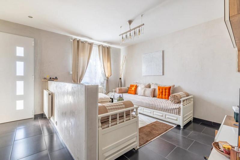 Maison - 117 m² - 7 pièces