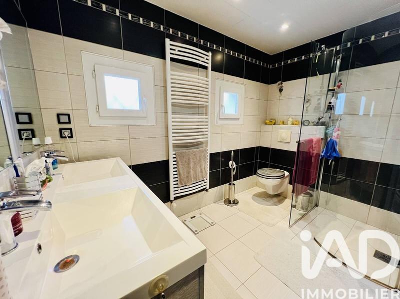 Maison - 86 m² - 4 pièces