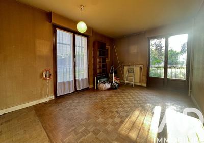 Appartement - 100 m² - 4 pièces