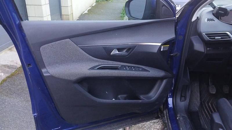 Peugeot 3008 1.6 BlueHDi 120 Allure