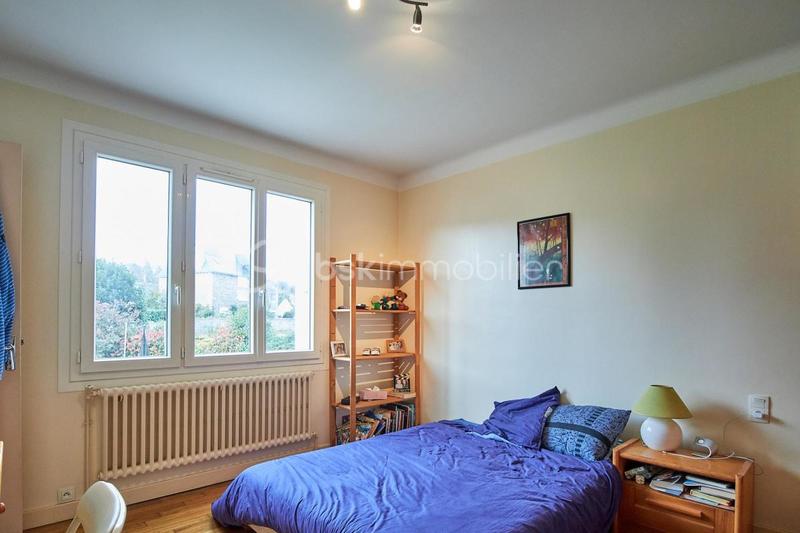 Maison traditionnelle - 130 m² - 6 pièces