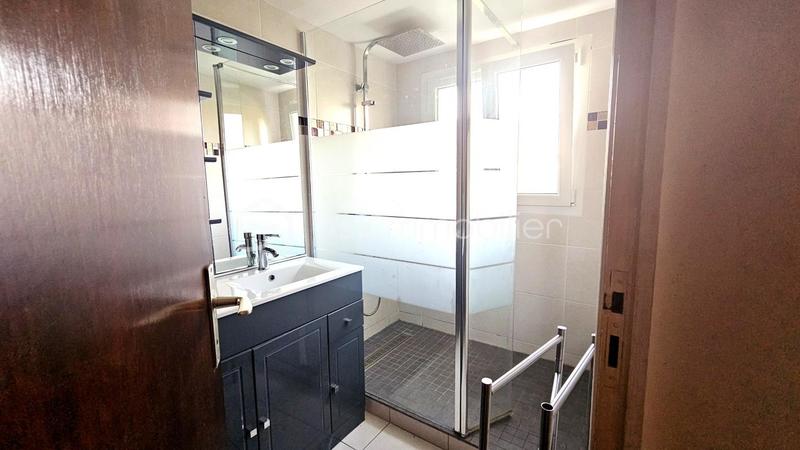 Maison traditionnelle - 186 m² - 7 pièces