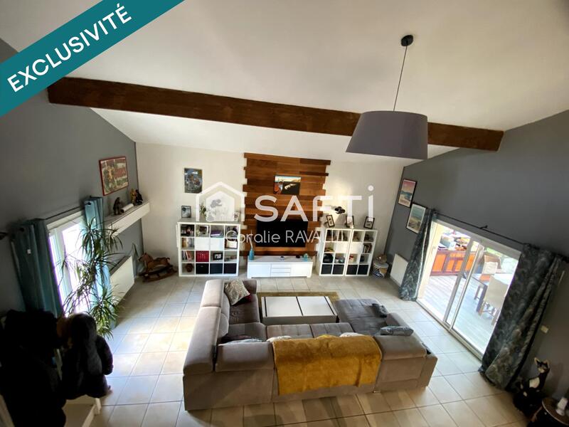 Maison - 163 m² - 6 pièces