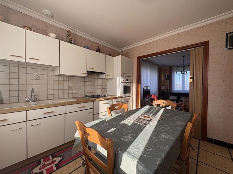 Maison - 92 m² - 6 pièces