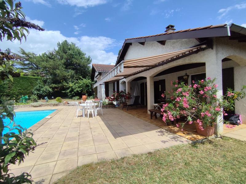 Maison - 166 m² - 6 pièces