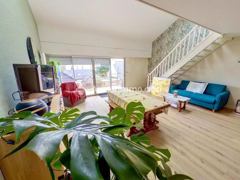 Appartement - 85 m² - 3 pièces