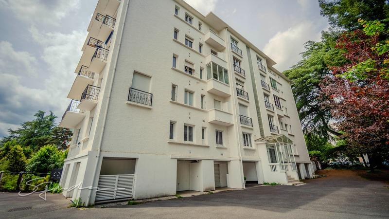 Appartement - 131 m² - 6 pièces