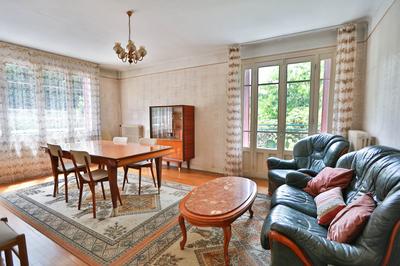 Maison - 151 m² - 8 pièces