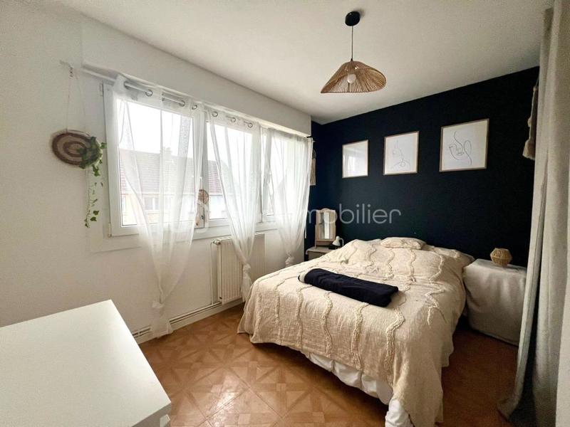 Maison - 87 m² - 5 pièces