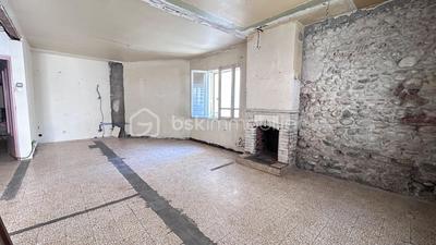 Maison de village - 80 m² - 4 pièces