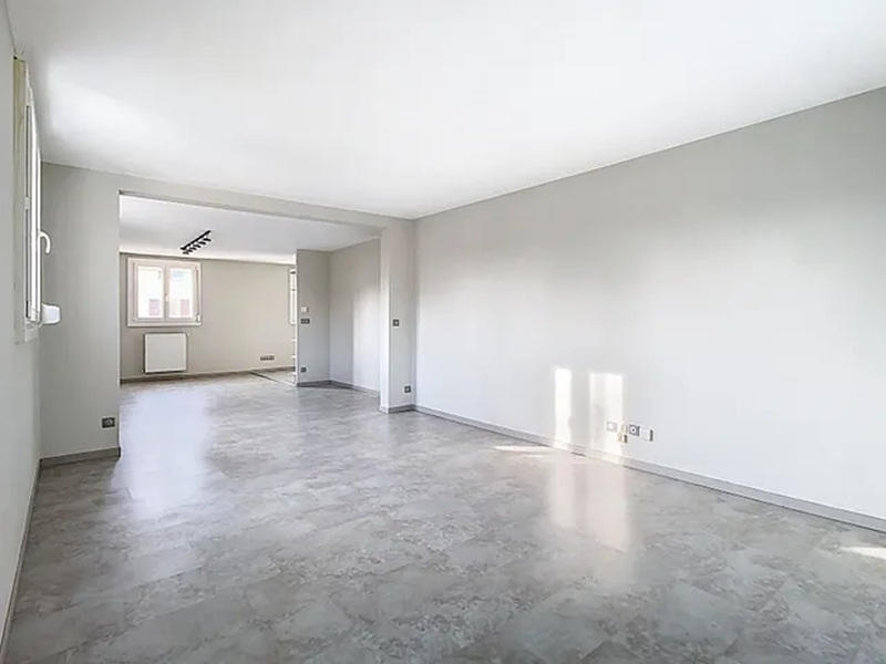 Maison - 145 m² - 7 pièces