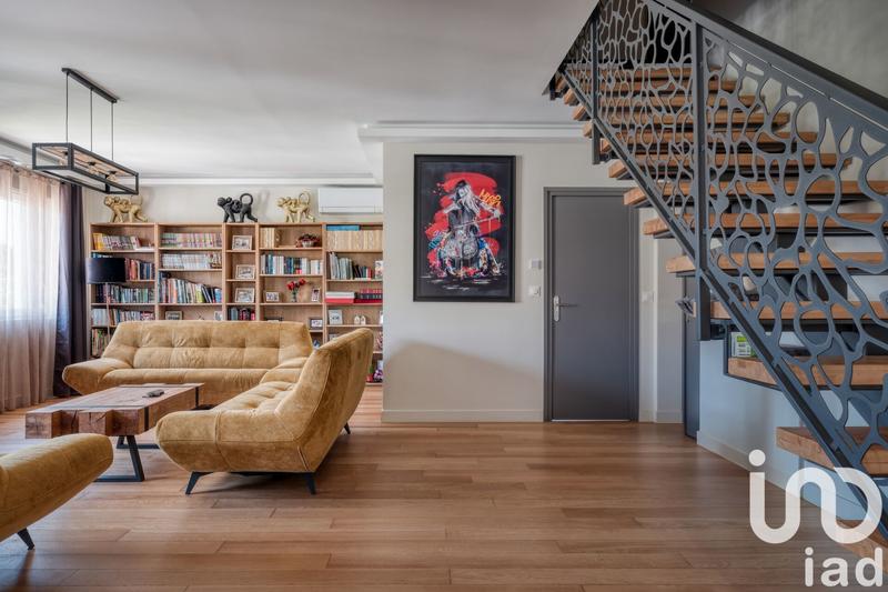 Maison de maîtres - 330 m² - 9 pièces