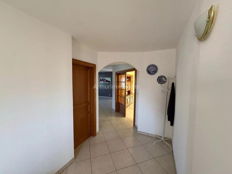 Maison - 312 m² - 12 pièces