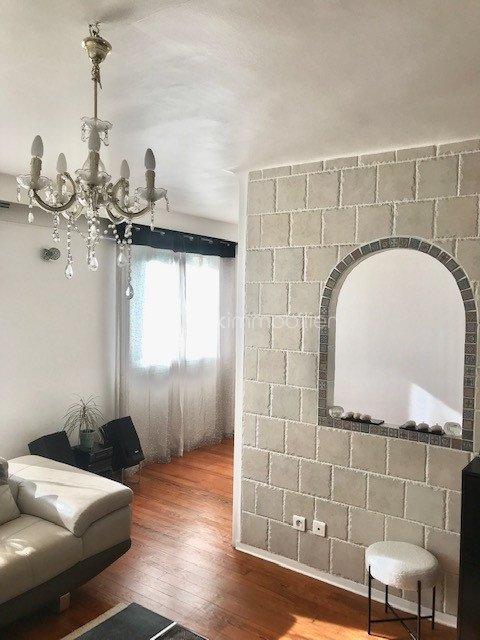 Appartement - 64 m² - 4 pièces